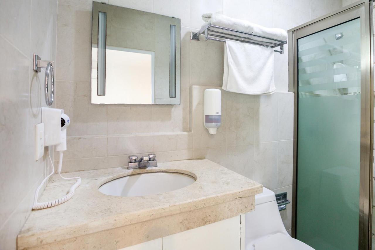 Hotel Quinta Santa Anita à Playa del Carmen Extérieur photo