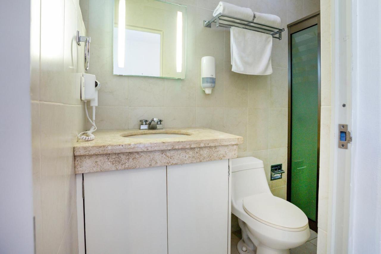 Hotel Quinta Santa Anita à Playa del Carmen Extérieur photo